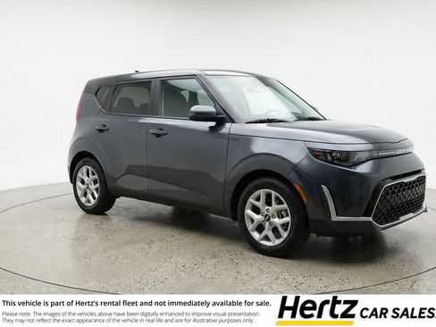Used 2025 Kia Soul LX w/ LX Technology Package FWD image 1