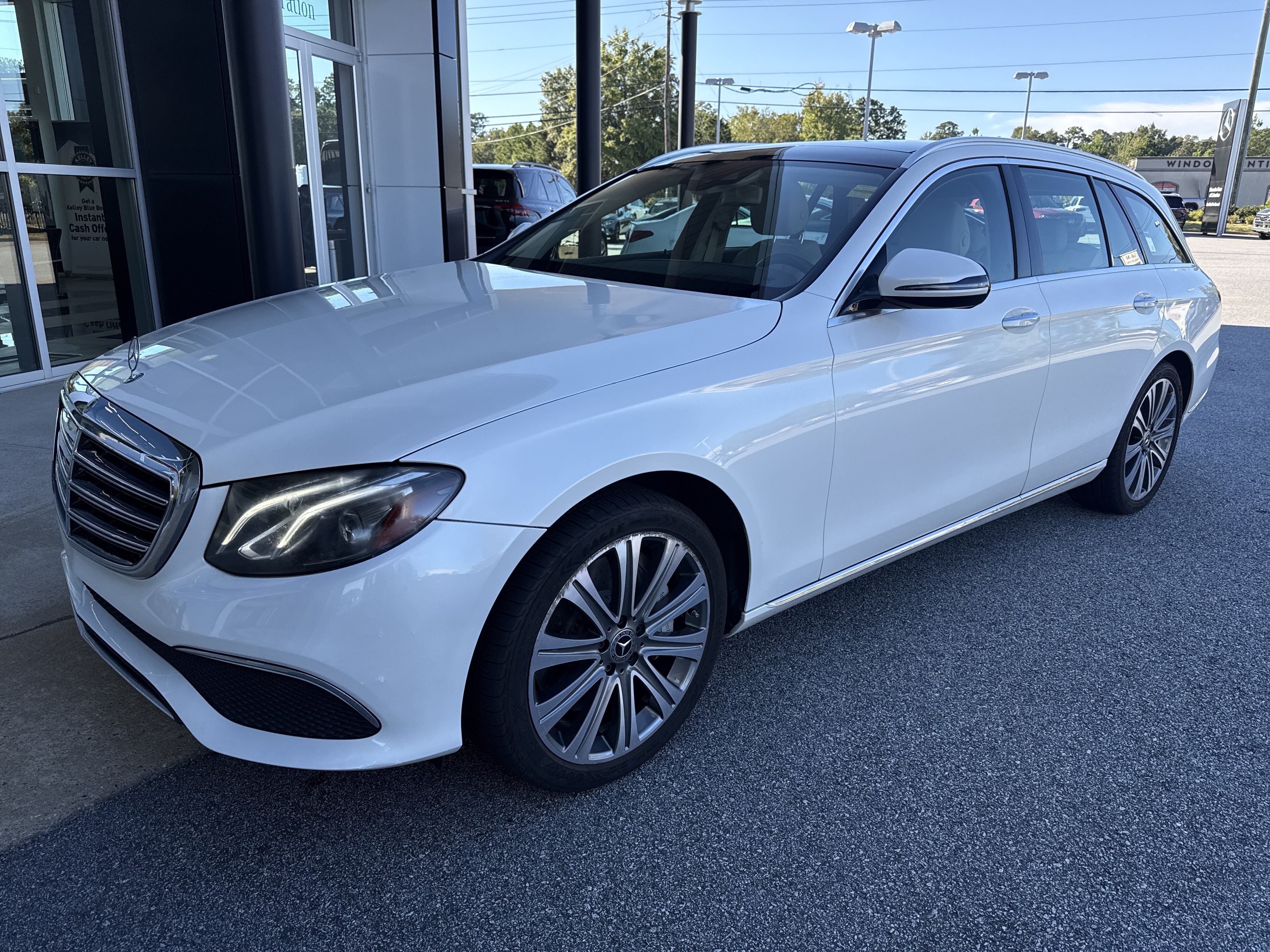 Certified 2020 Mercedes-Benz E 450 4MATIC Wagon image 6