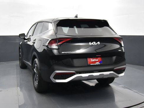 Used 2025 Kia Sportage LX image 34