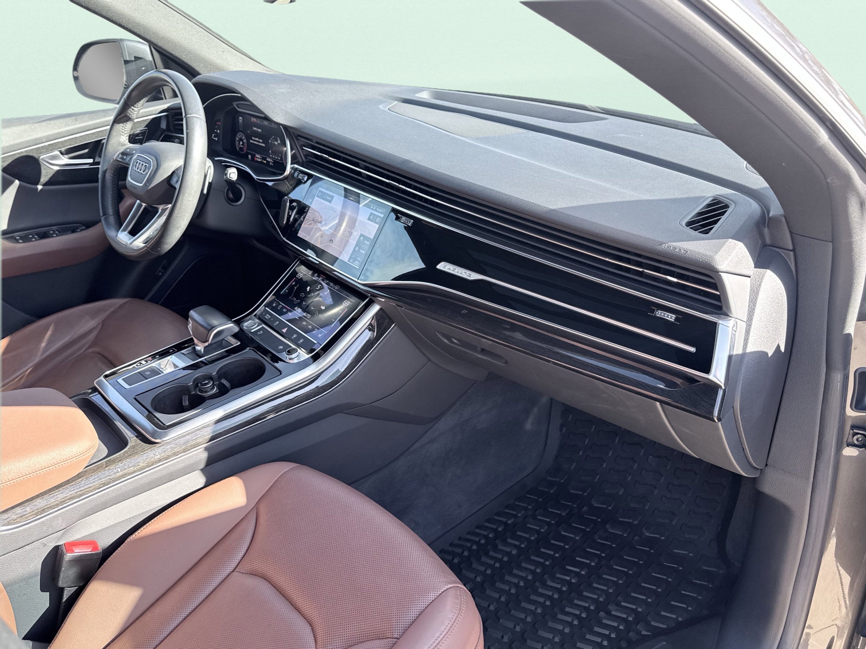 Used 2019 Audi Q8 Premium Plus w/ Premium Plus AWD/4WD image 50
