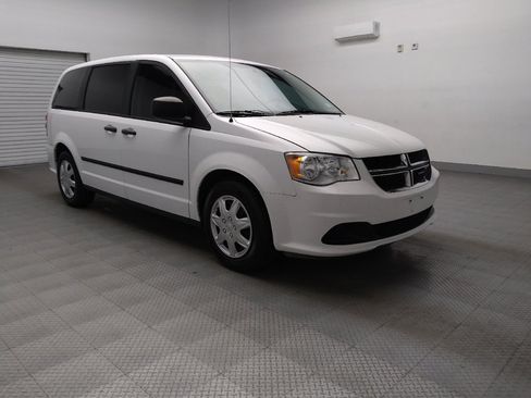 Used 2016 Dodge Grand Caravan American Value Package image 13