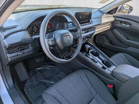 Certified 2025 Honda Accord LX image 9