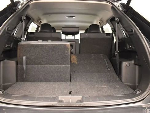 Used 2025 Mitsubishi Outlander SE image 16