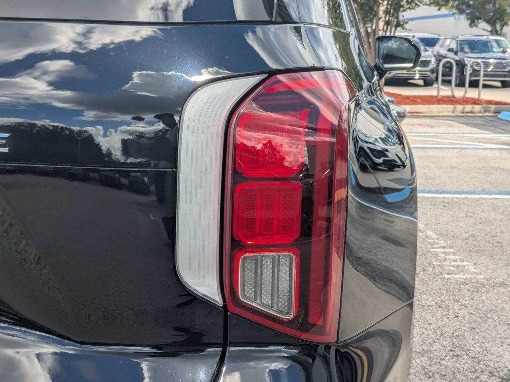 Used 2025 Hyundai Palisade Calligraphy FWD image 15