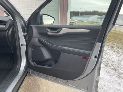 Used 2022 Ford Escape SE w/ Convenience Package image 31