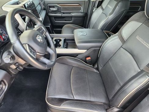 Used 2024 RAM 3500 Laramie w/ Towing Technology Group image 10