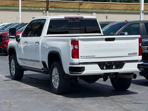 Used 2024 Chevrolet Silverado 2500 High Country AWD/4WD image 5