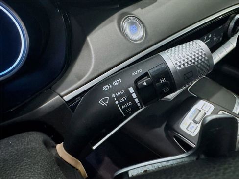 Used 2025 Genesis GV70 2.5T image 6