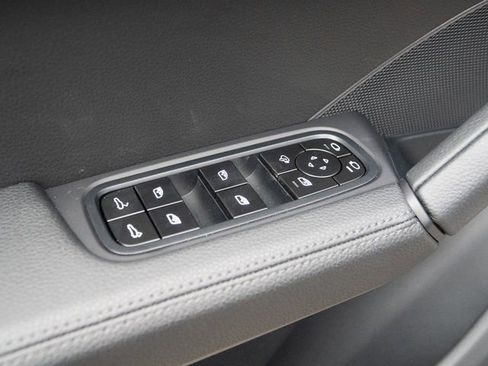 New 2026 Porsche Cayenne image 16