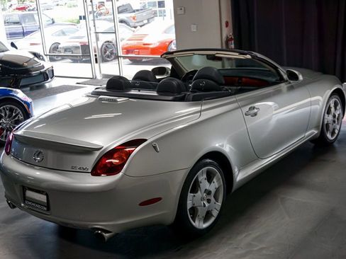 Used 2004 Lexus SC 430 Convertible RWD image 31