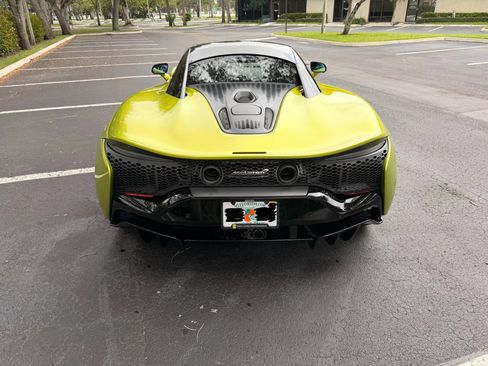 Used 2023 McLaren Artura image 5