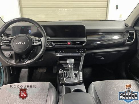 Used 2025 Kia Seltos S AWD/4WD image 14
