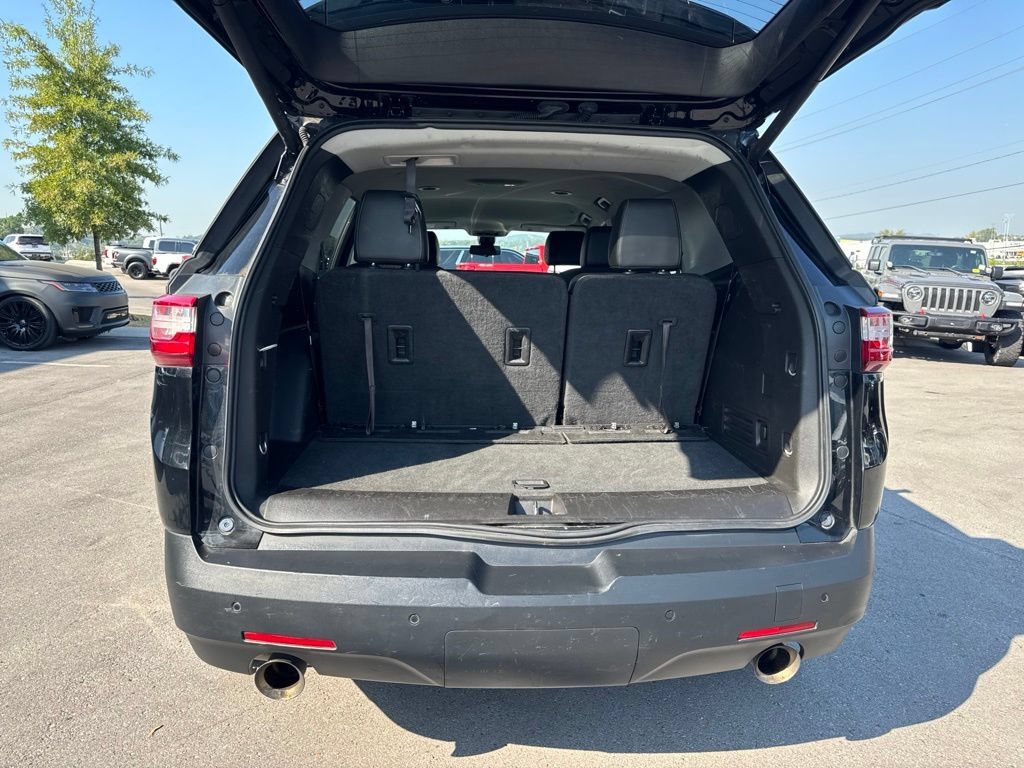 Used 2019 Chevrolet Traverse LT w/ LT Premium Package AWD/4WD image 28