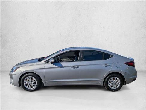 Used 2020 Hyundai Elantra SE image 8