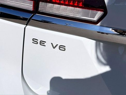 Used 2022 Volkswagen Atlas SE image 33