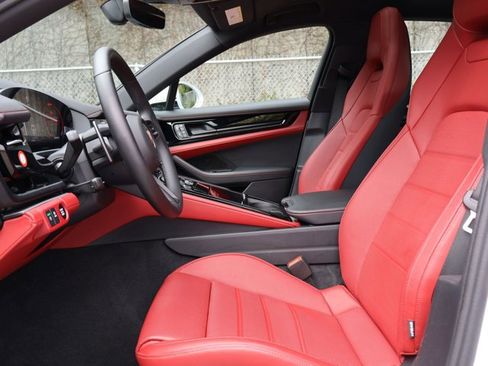 Used 2025 Porsche Panamera 4 image 19