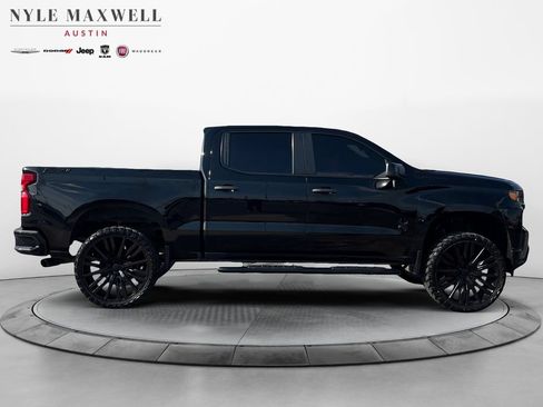 Used 2020 Chevrolet Silverado 1500 Custom w/ Custom Value Package RWD image 17