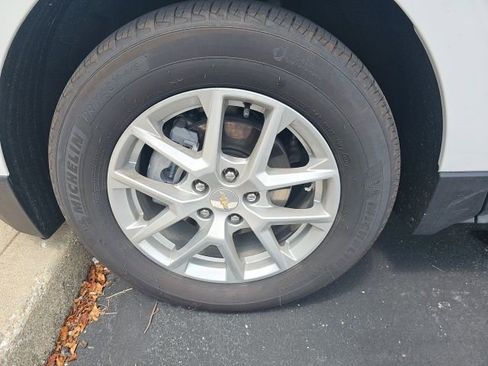 Used 2024 Chevrolet Equinox LS image 14