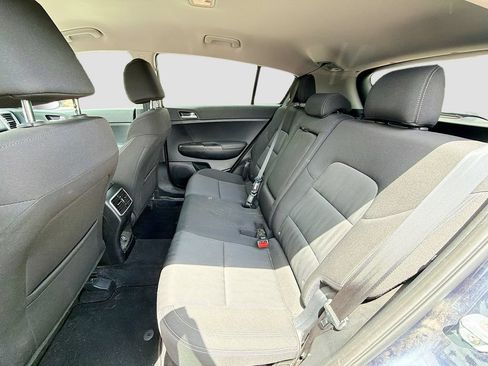 Used 2020 Kia Sportage LX AWD/4WD image 13