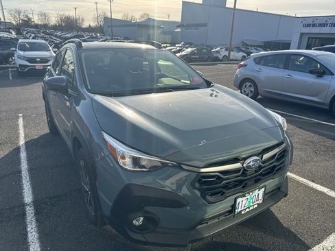 Used 2024 Subaru Crosstrek 2.0i Premium image 1