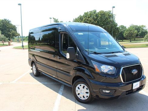 Used 2023 Ford Transit 350 XLT RWD image 7