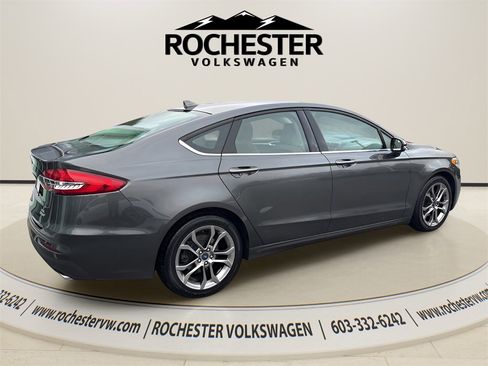 Used 2020 Ford Fusion SEL image 10