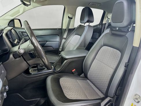 Used 2019 Chevrolet Colorado Z71 AWD/4WD image 8