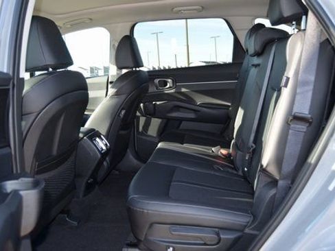 New 2026 Kia Sorento S w/ S Panoramic Sunroof Package image 7