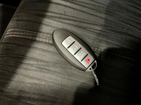 Used 2018 Nissan Sentra SV image 34