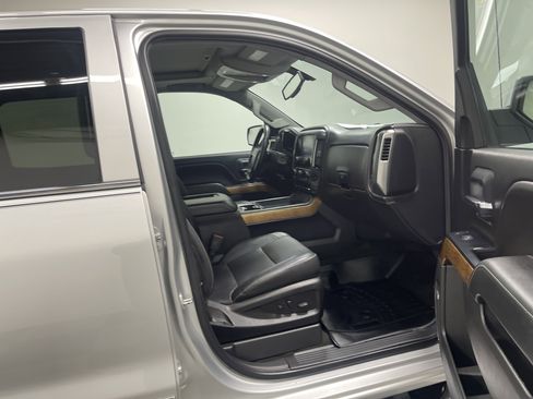 Used 2018 Chevrolet Silverado 1500 LTZ w/ Sport Package image 25