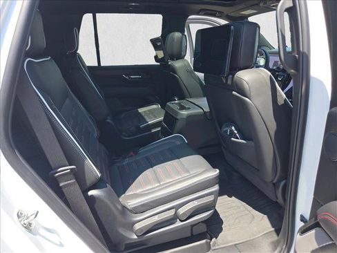 Used 2026 GMC Yukon AT4 Ultimate AWD/4WD image 22