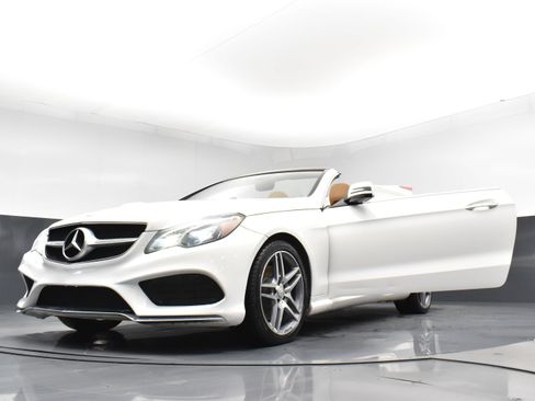 Used 2017 Mercedes-Benz E 400 Cabriolet w/ Premium 2 Package image 33
