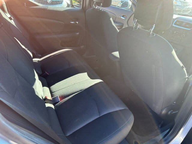 Used 2013 Dodge Avenger SE FWD image 15