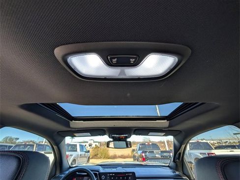 Used 2024 GMC Canyon AT4X image 29