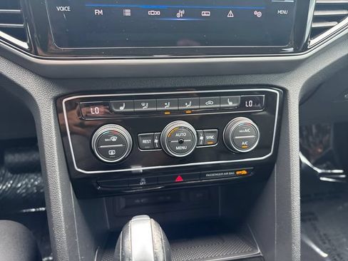 Used 2023 Volkswagen Atlas SE FWD image 19