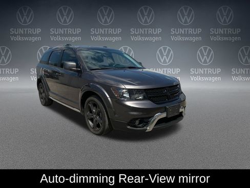 Used 2020 Dodge Journey Crossroad FWD image 9