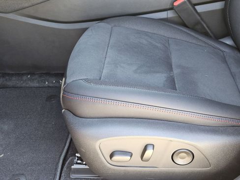 New 2025 Chevrolet Blazer EV RS image 21