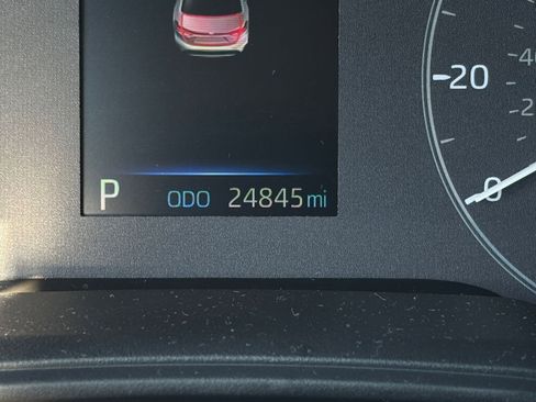 Used 2025 Toyota Corolla LE image 38