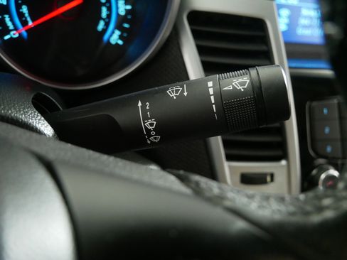 Used 2012 Chevrolet Cruze LT image 31