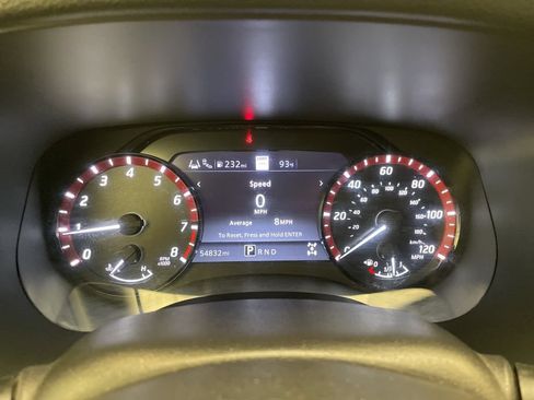 Used 2022 Nissan Frontier PRO-4X w/ Pro-4X Premium Package AWD/4WD image 13