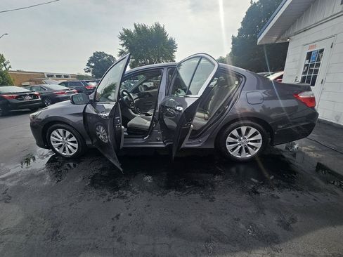 Used 2015 Honda Accord EX image 23