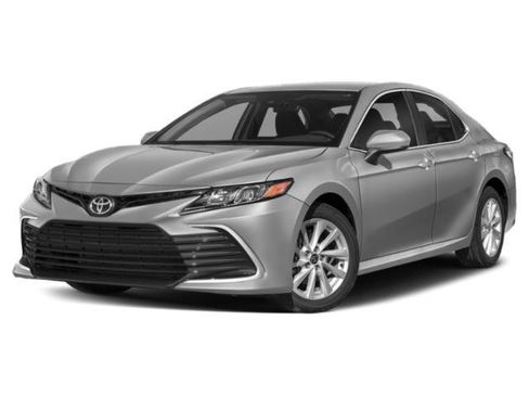 Certified 2022 Toyota Camry LE FWD image 1