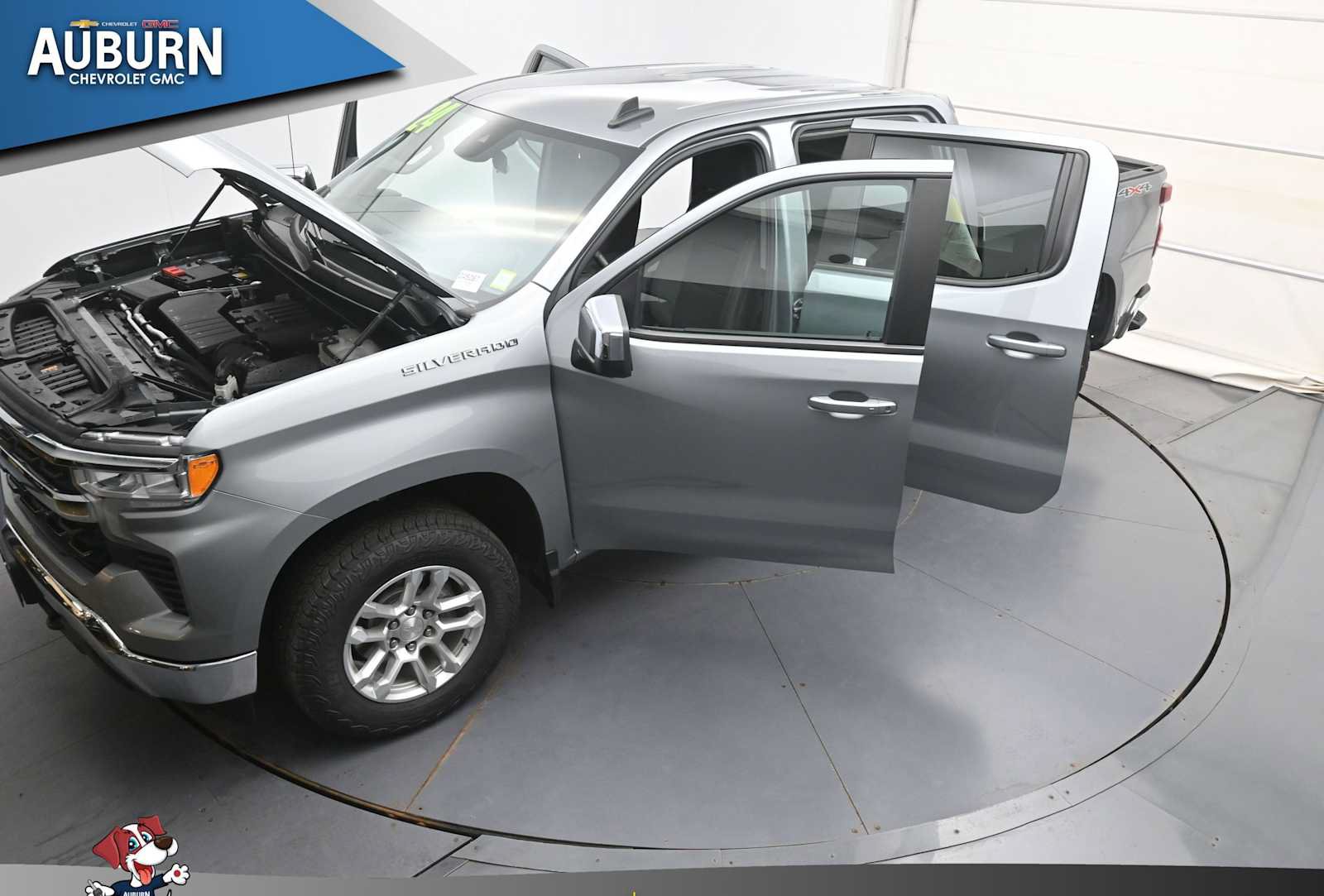 Used 2024 Chevrolet Silverado 1500 LT AWD/4WD image 38