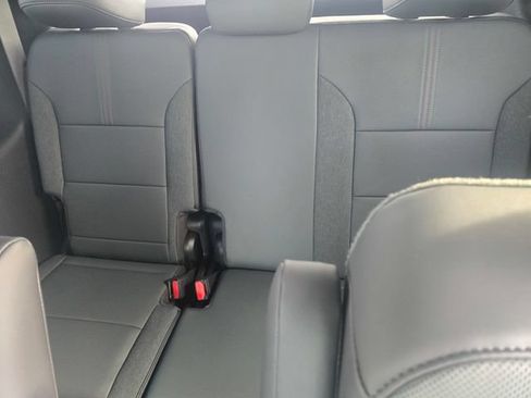 New 2026 GMC Acadia AT4 w/ Luxury Package AWD/4WD image 9