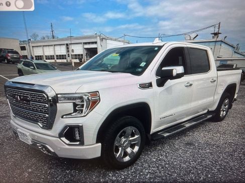 Used 2022 GMC Sierra 1500 Denali w/ Driver Alert Package II image 1