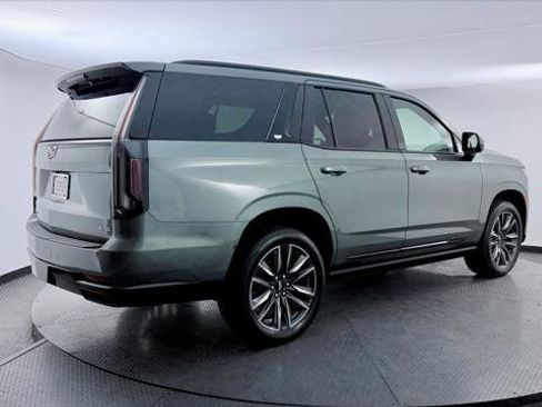 Used 2023 Cadillac Escalade Sport Platinum AWD/4WD image 9