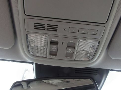 Used 2020 Honda CR-V EX-L image 31