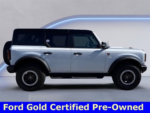 Certified 2025 Ford Bronco Badlands image 2