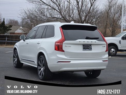 Certified 2023 Volvo XC90 B6 Ultimate w/ Lounge Package image 4