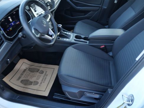 Used 2024 Volkswagen Jetta S image 10